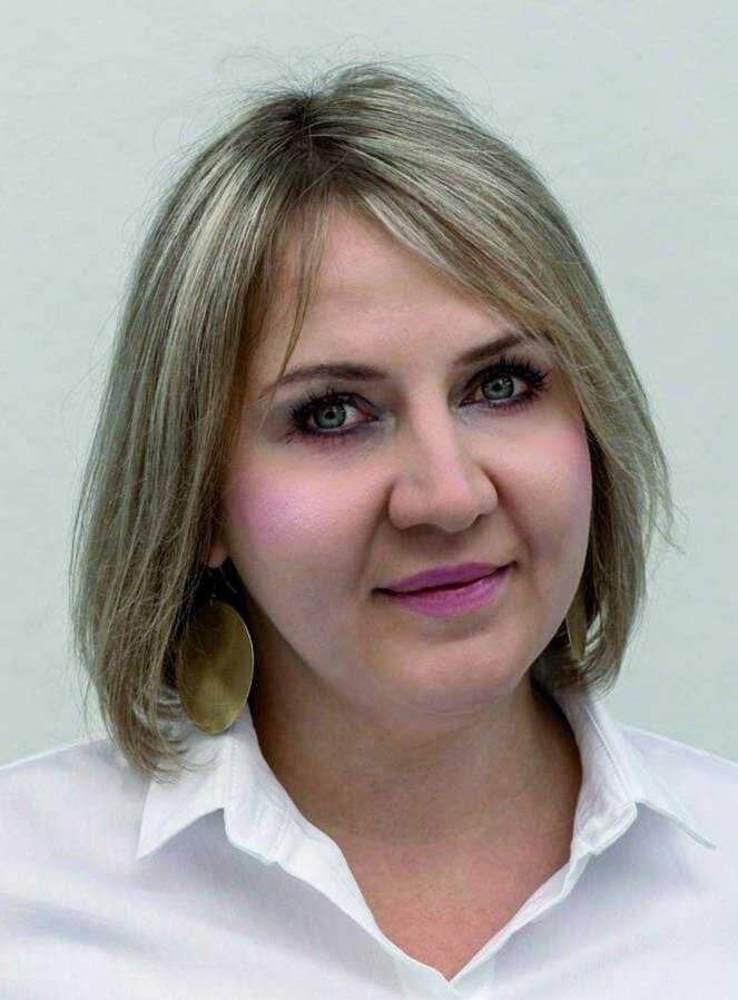 dr Anna Kowalczyk -Kroenke