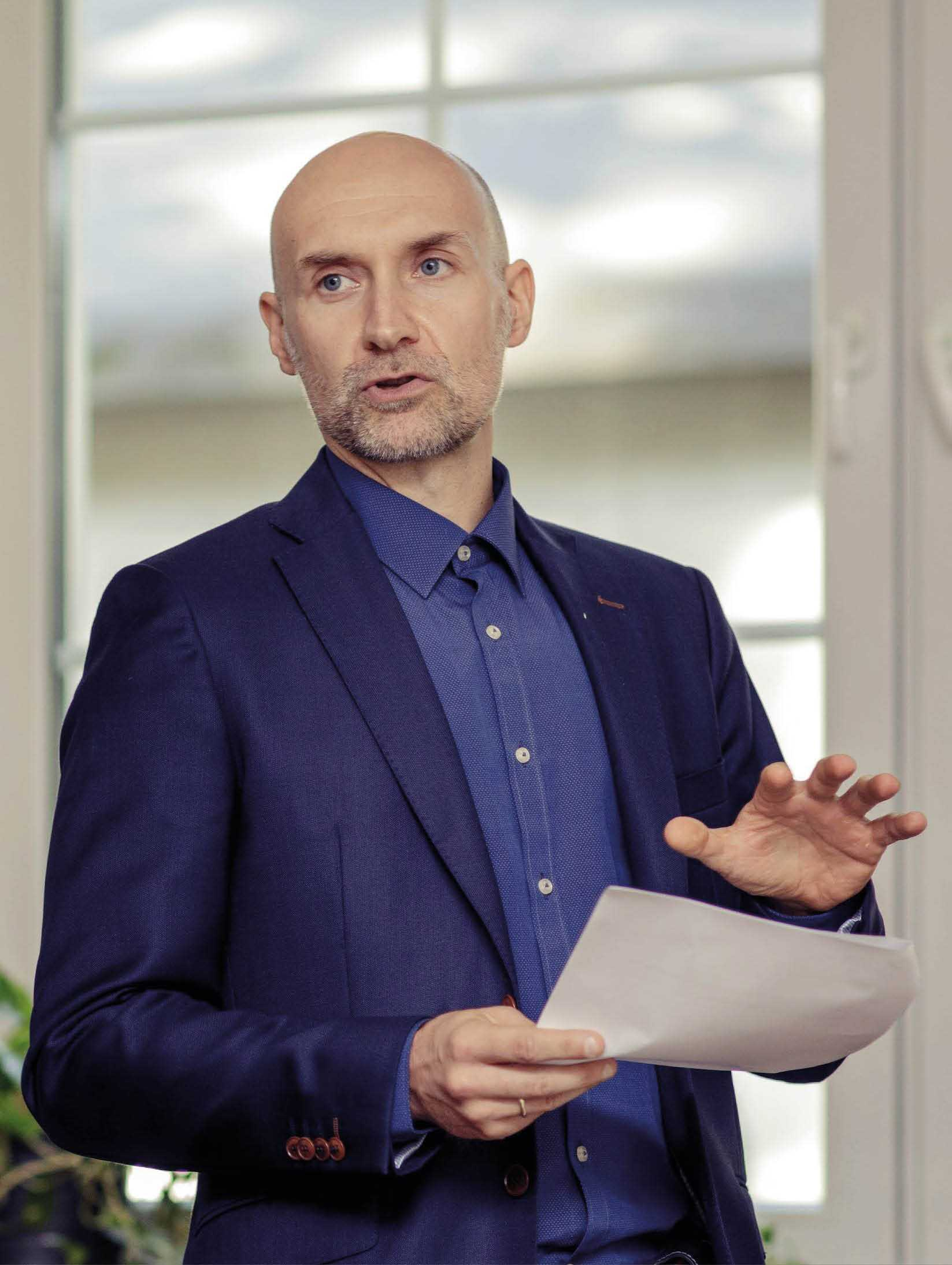 dr Paweł Smółka  